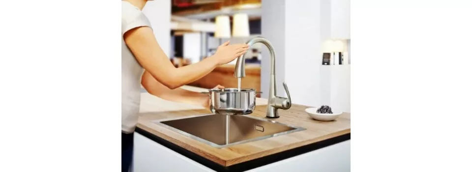 Смеситель Zedra Touch от GROHE - управляйте водой одним касанием