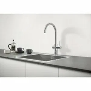 Комплект для кухни GROHE Red Duo с C-образным смесителем, бойлером M-Size и фильтром, хром (30083001) Комплект для кухни GROHE Red Duo с C-образным смесителем, бойлером M-Size и фильтром, хром (30083001)