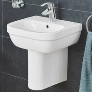 Мини-раковина GROHE Euro Ceramic 45 см, альпин-белый (39324000) Мини-раковина GROHE Euro Ceramic 45 см, альпин-белый (39324000)