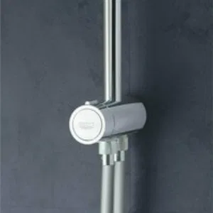 Душевая система GROHE New Tempesta Cosmopolitan 200 с переключателем потоков, хром (27394002) Душевая система GROHE New Tempesta Cosmopolitan 200 с переключателем потоков, хром (27394002)