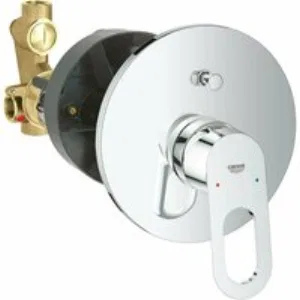 Смеситель для ванны GROHE BauLoop в комплекте с монтажной частью, хром (29081000) Смеситель для ванны GROHE BauLoop в комплекте с монтажной частью, хром (29081000)