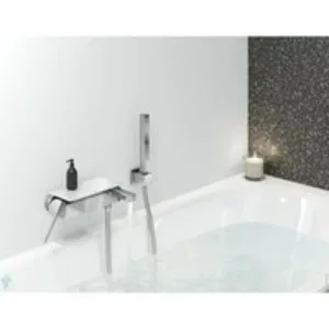 Смеситель для ванны GROHE Plus с душевым гарнитуром, хром (33547003) Смеситель для ванны GROHE Plus с душевым гарнитуром, хром (33547003)
