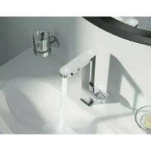 Смеситель для раковины GROHE Plus Digital с индикатором температуры, L-size, хром (23959003) Смеситель для раковины GROHE Plus Digital с индикатором температуры, L-size, хром (23959003)