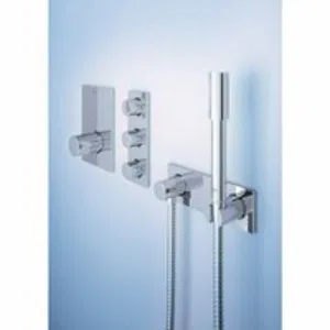 Держатель настенный для ручного душа GROHE Grohtherm F с подключением для душевого шланга, хром (27621000) Держатель настенный для ручного душа GROHE Grohtherm F с подключением для душевого шланга, хром (27621000)
