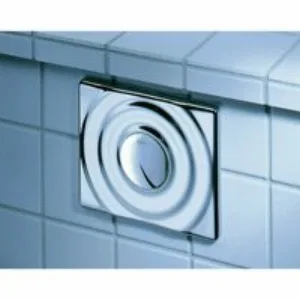 Панель смыва для писсуара GROHE Surf, хром (37063000) Панель смыва для писсуара GROHE Surf, хром (37063000)