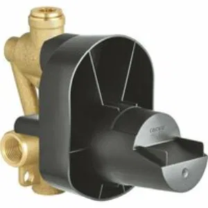 Встраиваемая часть однорычажного смесителя для ванны GROHE (33961000) Встраиваемая часть однорычажного смесителя для ванны GROHE (33961000)