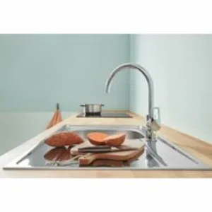Смеситель для кухни GROHE BauLoop, хром (31232001) Смеситель для кухни GROHE BauLoop, хром (31232001)