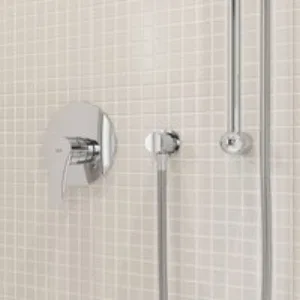 Смеситель для душа GROHE BauEdge в комплекте с монтажной частью, хром (29078001) Смеситель для душа GROHE BauEdge в комплекте с монтажной частью, хром (29078001)