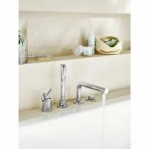 Смеситель для ванны GROHE Essence на 4 отверстия, на край ванны, хром (19578001) Смеситель для ванны GROHE Essence на 4 отверстия, на край ванны, хром (19578001)