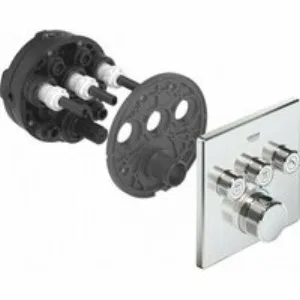 Душевая система GROHE Grohtherm SmartControl с термостатом для душа, хром (34804000) Душевая система GROHE Grohtherm SmartControl с термостатом для душа, хром (34804000)