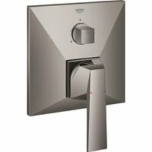 Внешняя часть смесителя для ванны GROHE Allure Brilliant с переключателем на 3 положения, темный графит глянец (24099A00) Внешняя часть смесителя для ванны GROHE Allure Brilliant с переключателем на 3 положения, темный графит глянец (24099A00)