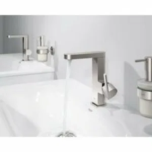 Смеситель для раковины GROHE Plus с донным клапаном, M-Size, суперсталь (23871DC3) Смеситель для раковины GROHE Plus с донным клапаном, M-Size, суперсталь (23871DC3)