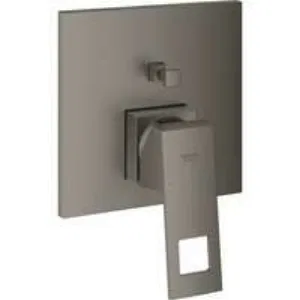 Внешняя часть смесителя для ванны GROHE Eurocube с переключателем на 2 положения, темный графит матовый (24062AL0) Внешняя часть смесителя для ванны GROHE Eurocube с переключателем на 2 положения, темный графит матовый (24062AL0)