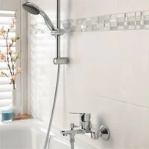 Душевой гарнитур GROHE QuickFix Vitalio Start 100, 1 режим струи, душевая штанга 600 мм, 5,7 л/мин, хром (27942000) Душевой гарнитур GROHE QuickFix Vitalio Start 100, 1 режим струи, душевая штанга 600 мм, 5,7 л/мин, хром (27942000)