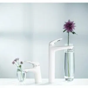 Смеситель для раковины GROHE Eurostyle, XL-size, белая луна (23570LS3) Смеситель для раковины GROHE Eurostyle, XL-size, белая луна (23570LS3)