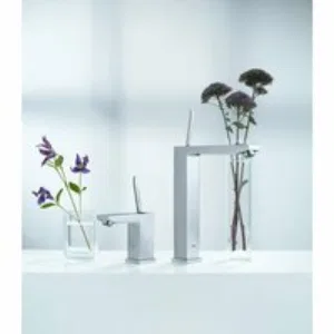 Смеситель для раковины GROHE Eurocube Joy с донным клапаном, S-size, хром (23654000) Смеситель для раковины GROHE Eurocube Joy с донным клапаном, S-size, хром (23654000)