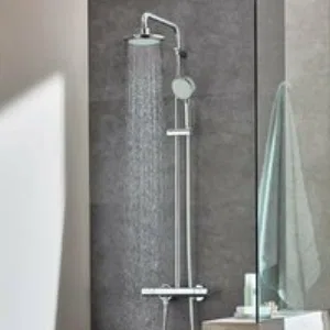 Душевая система GROHE Tempesta System 210 с термостатом для душа, хром (26811000) Душевая система GROHE Tempesta System 210 с термостатом для душа, хром (26811000)