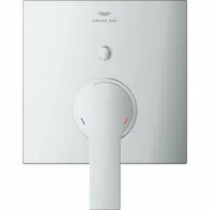 Внешняя часть смесителя для ванны GROHE Allure скрытого монтажа на 2 потребителя, квадратная, хром (19315001) Внешняя часть смесителя для ванны GROHE Allure скрытого монтажа на 2 потребителя, квадратная, хром (19315001)