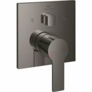 Внешняя часть смесителя для ванны GROHE Allure скрытого монтажа на 3 потребителя, квадратная, темный графит глянец (29176A01) Внешняя часть смесителя для ванны GROHE Allure скрытого монтажа на 3 потребителя, квадратная, темный графит глянец (29176A01)