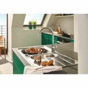 Смеситель для кухни GROHE BauLoop с вытяжным изливом, хром (30543000) Смеситель для кухни GROHE BauLoop с вытяжным изливом, хром (30543000)