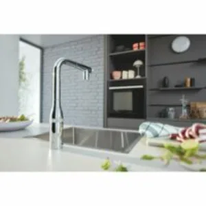 Смеситель для кухни GROHE Essence, хром (31892000) Смеситель для кухни GROHE Essence, хром (31892000)