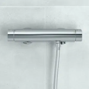 Термостат для душа GROHE Grohtherm 2000 с душевым гарнитуром, хром (34482001) Термостат для душа GROHE Grohtherm 2000 с душевым гарнитуром, хром (34482001)