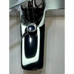 Смеситель для ванны GROHE BauLoop, хром (23602001/U), уценненый товар Смеситель для ванны GROHE BauLoop, хром (23602001/U), уценненый товар